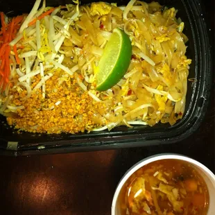 Chicken pad Thai.