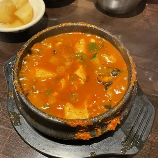 24. Mushroom Soon Tofu/