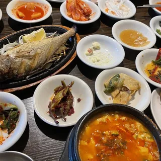 31. Jogi Gui and Soon Tofu Combo (Choose your tofu)/