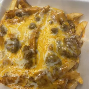 Chili cheese fries
