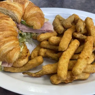 Turkey croissant w/ zucchini fries