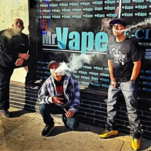 Chilling with DJ Skip from 100.9 The Heat. Mr.Vape