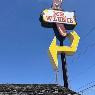 Mr. Weenie sign