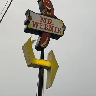 Cool vintage style sign!