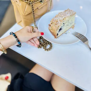 Blueberry coffee cake