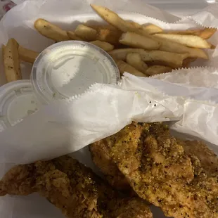 3pc chicken 3 Piece Tender combo. Lemon pepper/Cajun Rub. BOMB!!