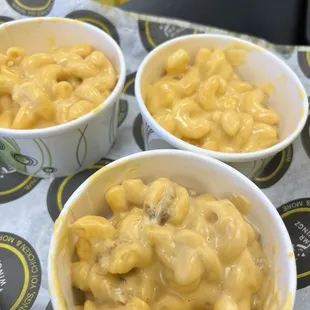 Macaroni and Chef's Signature Mac n Cheese - 12Ozcheese