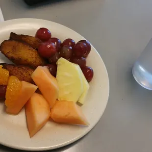 Yummy fried plantains and fruits for a nutritious last bite.