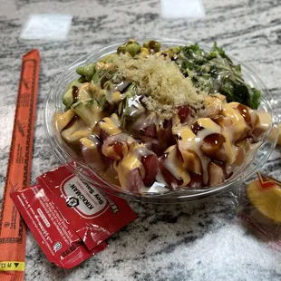 Salmon tuna poke bowl