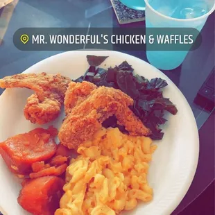 Fried chicken yams Mac and collard greens. Jar Koolaid drink all very good every visit.