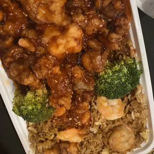 Sesame chicken with shrimp fried rice 12. Sesame Chicken Combo Platter