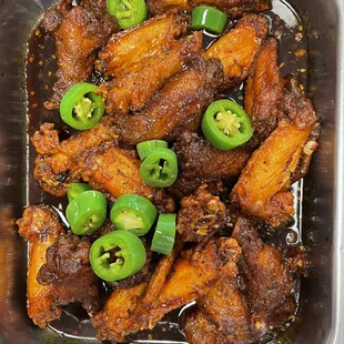 chicken wings and fried chicken, poultry, food, chicken wings, fried chicken, fried chicken wings, bbq wings, chicken, bbq chicken