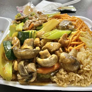 2 item combo, beef and broccoli and chicken and mushrooms