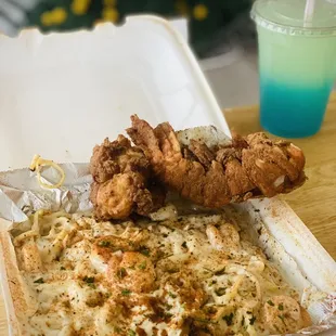 Creamy Crab &amp; Shrimp Alfredo fried 5oz Lobster Tail Rainbow Lemonade 16 Oz