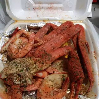Mr. 3's Super Seafood Platter