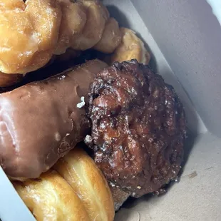 1 Dozen Donuts Mixed TOO GOOD TO GO APP