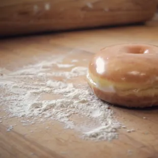 The lone glazed donut