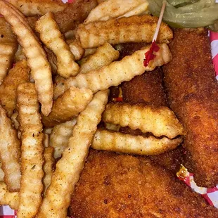 Tenders and Crinkle Cut Fries BBQ Rub