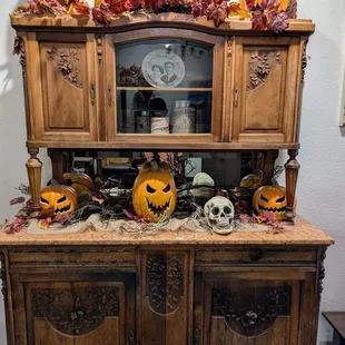 interior, oysters and mussels