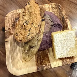 Lemon bars were soooo fresh! Boysenberry cookie for the win