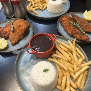 Chicken Milanese (Frango Milanesa)