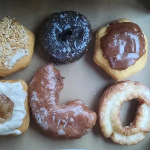 Turtle, devils food, custard, apple mountaintop, crescent, and sour cream. Yum!