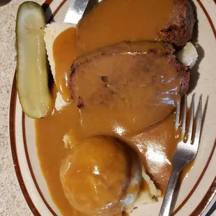 Meat Loaf sandwich, the pickle is not included