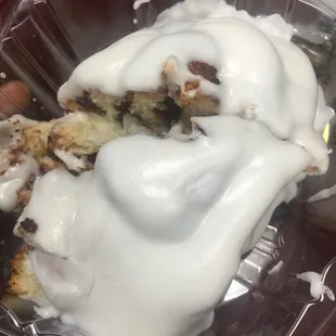 I can appreciate the cream, but it&apos;s a bit much on this hard cinnamon roll.