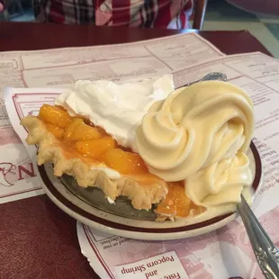 Fresh Peach Pie