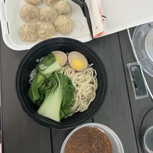 ramen and noodles, food