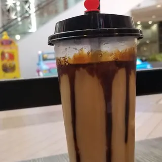 Black sugar milk tea