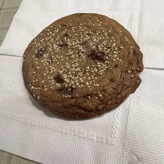 Sesame Chocolate Chip Cookie