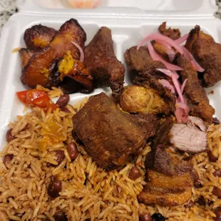 Grio, sweet plantain, rice and beans with piklis