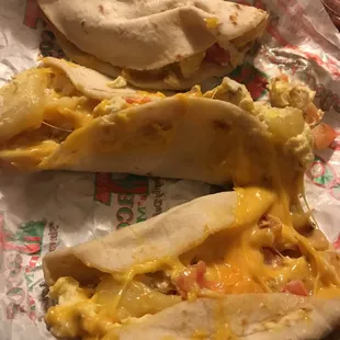 Potato egg cheese &amp; tomato