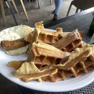 plantain waffle (brunch)