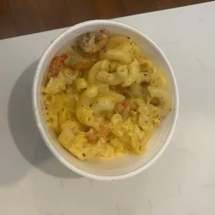 Crawfish, macaroni and cheese, a creamy macaroni dream.