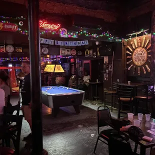 Pool table