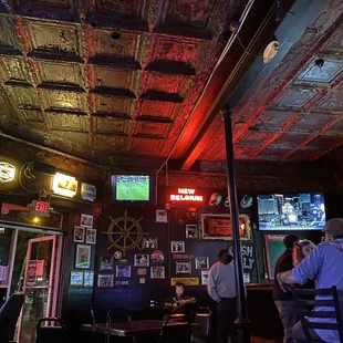 Cool tray ceiling