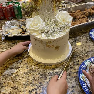 Money pulling cake. Money already pulled