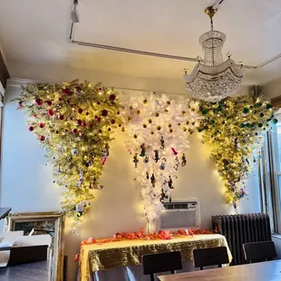 Inside the bldg there are lots of gifts and items for sale