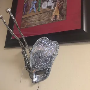 Just a fabulous mask and a cool jazzy picture