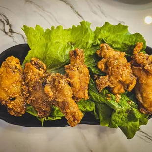 Fried chicken wings with fish sauce