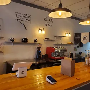 Checkout counter/coffee