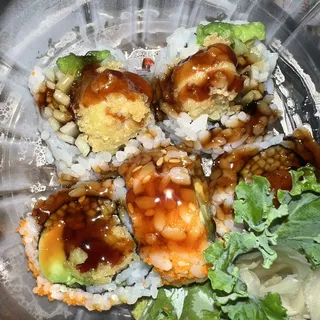 J32. Chicken Tempura Roll Sushi Roll