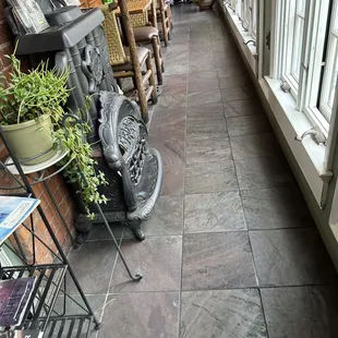 the walkway to the tea room