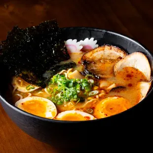 ramen and noodles, noodle dish, noodles, noodle soup, food, ramen