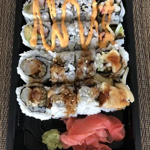 Shrimp tempura &amp; crab avo roll combo