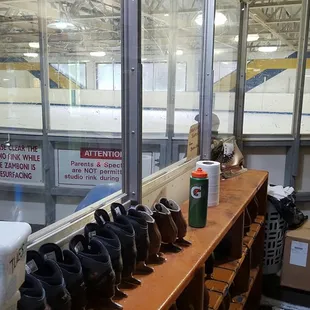 They have a small, studio rink. This is good for skating and battling clinics.