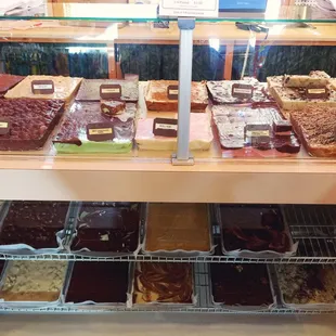 The FUDGE....the main reason to stop here! What a selection!