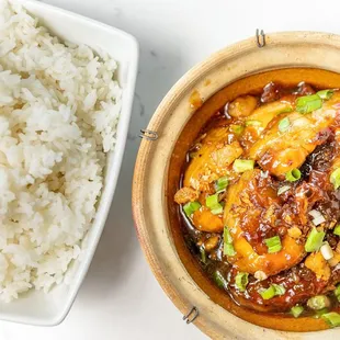 Ca Kho To / Catfish cooked in clay pot